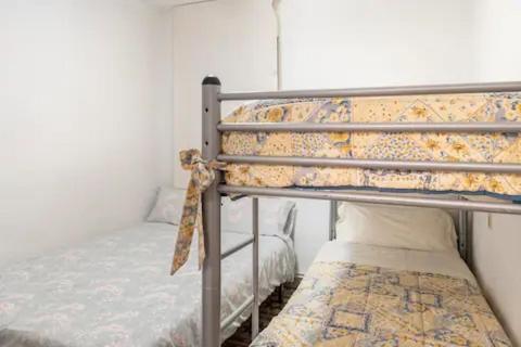 Sea Front Apart. 2 Pools / 1ª Linea. 2 Piscinas Apartment Segur de Calafell Ngoại thất bức ảnh