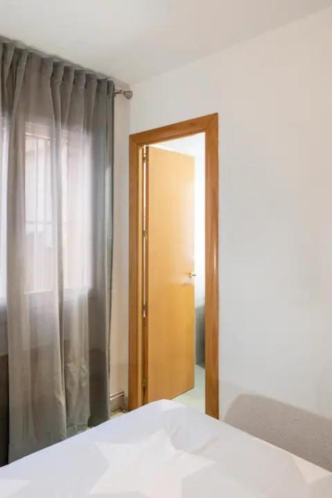 Sea Front Apart. 2 Pools / 1ª Linea. 2 Piscinas Apartment Segur de Calafell Ngoại thất bức ảnh