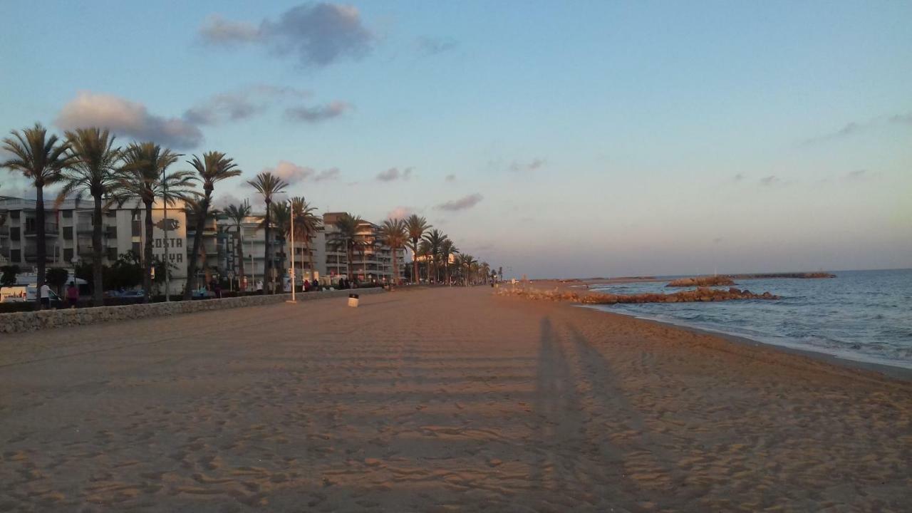 Sea Front Apart. 2 Pools / 1ª Linea. 2 Piscinas Apartment Segur de Calafell Ngoại thất bức ảnh