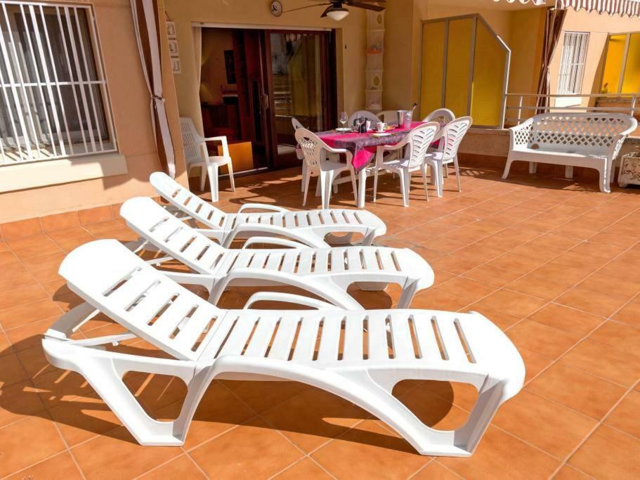 Sea Front Apart. 2 Pools / 1ª Linea. 2 Piscinas Apartment Segur de Calafell Ngoại thất bức ảnh